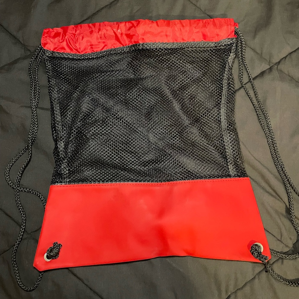 Mesh Backpack - Picture 2 of 4